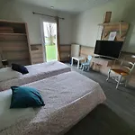 ゲストハウス Des Etiers D'hotes 3*